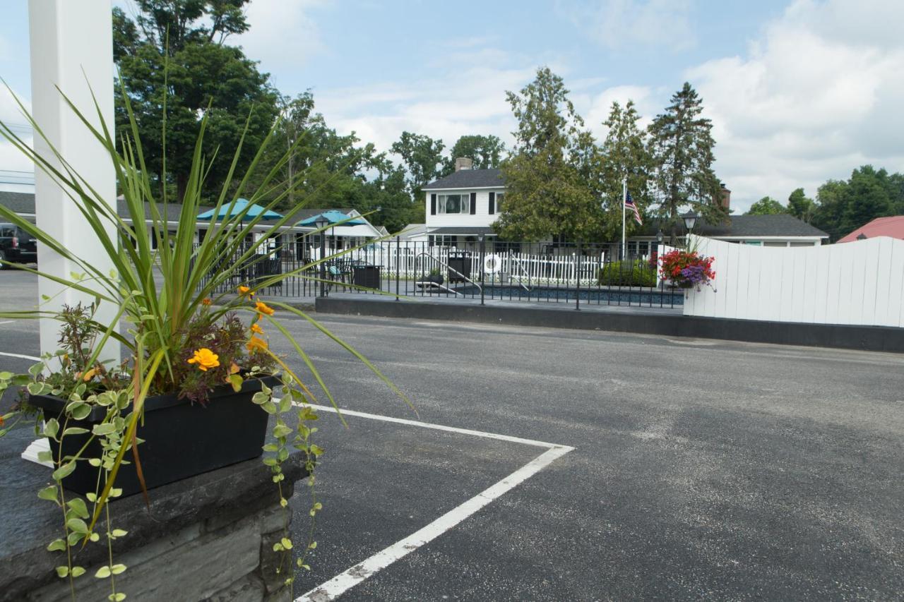 Knotty Pine Motel Bennington Exterior foto